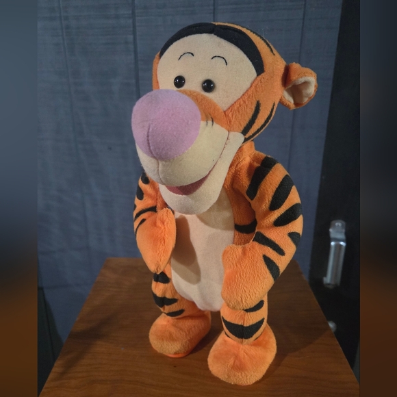 Disney Winnie the Pooh BOUNCING TIGGER - Talking Plush, Vintage 1998 12" WORKS - Picture 4 of 9